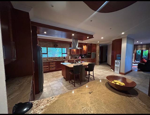 4 BEDROOM FREESTANDING FOR SALE IN RUIMSIG AH